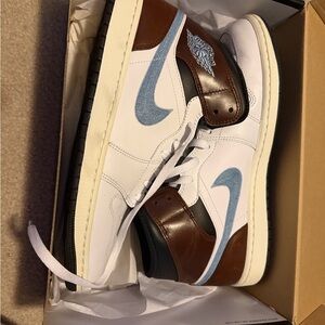 Nike Air Jordan 1 Mid White, Brown & Light Blue